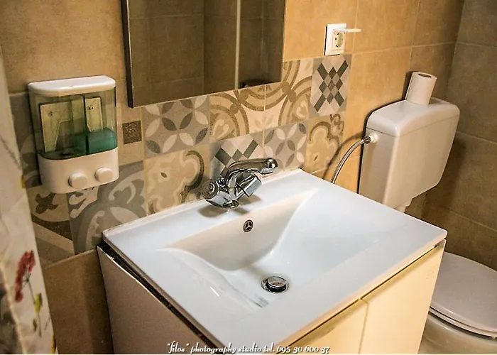 아파트 Happy Travellers Renovated 테살로니키