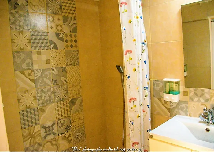 Happy Travellers Renovated Lejlighed *
